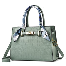 Bolsa Estilo Kelly com Textura de Crocodilo