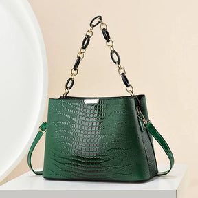 Bolsa Feminina Transversal com Estampa Crocodilo Brilhante com Corrente - Janelaila Moda